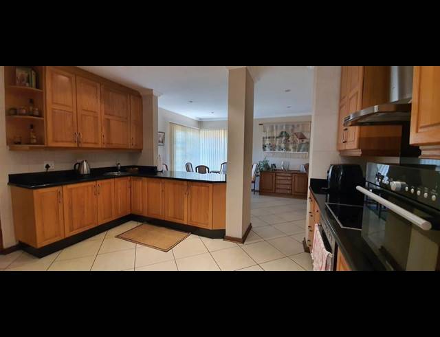 4 BEDROOM TOWNHOUSE SOLD IN MEYERSDAL